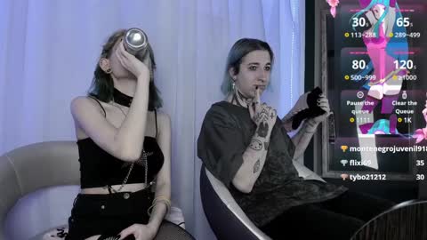 Snapshot of milten_trish chatting on 01.10.25 milten_trish online show from 01.10.25