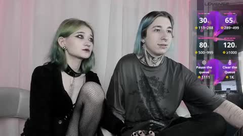 Snapshot of milten_trish chatting on 01.11.25 milten_trish online show from 01.11.25