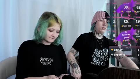 Snapshot of milten_trish chatting on 01.15.25 milten_trish online show from 01.15.25