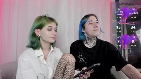 Snapshot of milten_trish chatting on 01.24.25 milten_trish online show from 01.24.25