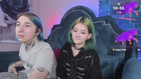 Snapshot of milten_trish chatting on 01.31.25 milten_trish online show from 01.31.25