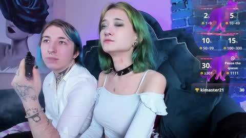 Snapshot of milten_trish chatting on 02.03.25 milten_trish online show from 02.03.25