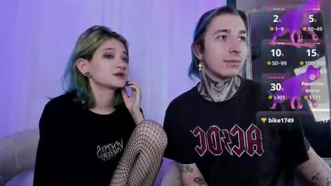 Snapshot of milten_trish chatting on 02.12.25 milten_trish online show from 02.12.25