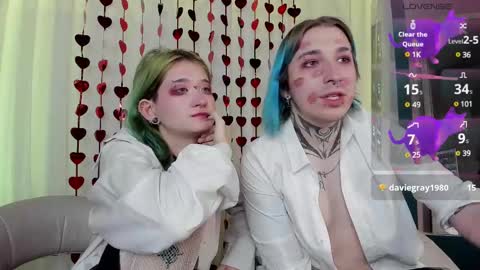 Snapshot of milten_trish chatting on 02.14.25 milten_trish online show from 02.14.25