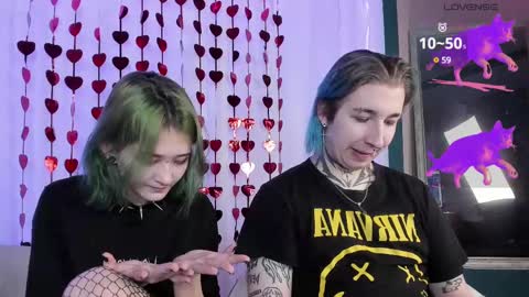 Snapshot of milten_trish chatting on 02.17.25 milten_trish online show from 02.17.25