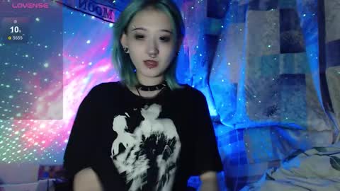 Snapshot of milten_trish chatting on 09.30.25 milten_trish online show from 09.30.25