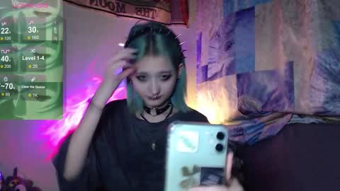 Snapshot of milten_trish chatting on 10.16.25 milten_trish online show from 10.16.25