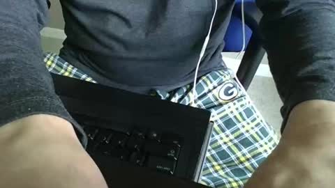 milwaukeebadger24 online show from 01.08.25