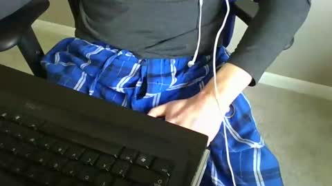 milwaukeebadger24 online show from 03.12.25