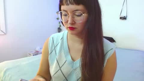 Snapshot of mily_baker chatting on 12.02.24 mily_baker online show from 12.02.24