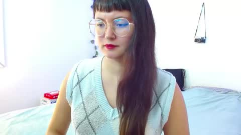 Snapshot of mily_baker chatting on 12.09.24 mily_baker online show from 12.09.24