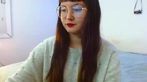 Snapshot of mily_baker chatting on 12.18.24 mily_baker online show from 12.18.24