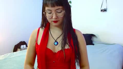 Snapshot of mily_baker chatting on 12.19.24 mily_baker online show from 12.19.24