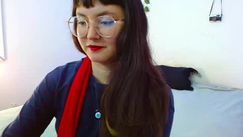 Snapshot of mily_baker chatting on 12.19.24 mily_baker online show from 12.19.24
