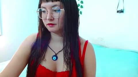 Snapshot of mily_baker chatting on 12.24.24 mily_baker online show from 12.24.24