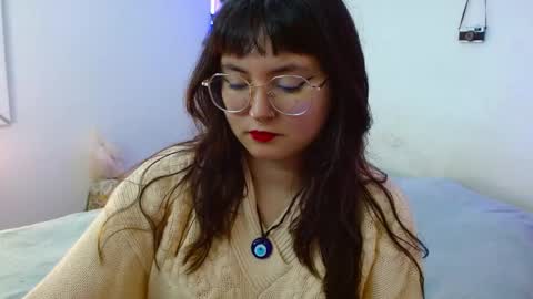 Snapshot of mily_baker chatting on 01.15.25 mily_baker online show from 01.15.25