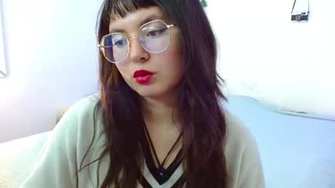 Snapshot of mily_baker chatting on 01.22.25 mily_baker online show from 01.22.25