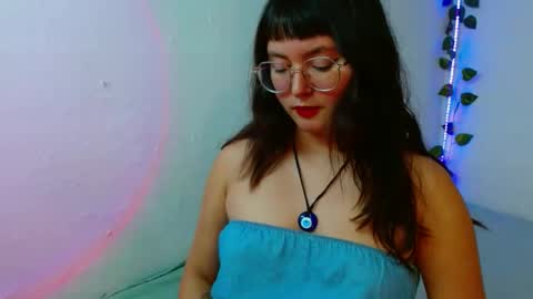 Snapshot of mily_baker chatting on 01.30.25 mily_baker online show from 01.30.25