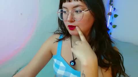 Snapshot of mily_baker chatting on 02.03.25 mily_baker online show from 02.03.25