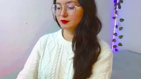 Snapshot of mily_baker chatting on 02.12.25 mily_baker online show from 02.12.25