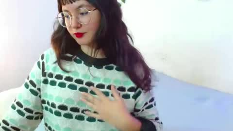 Snapshot of mily_baker chatting on 02.19.25 mily_baker online show from 02.19.25
