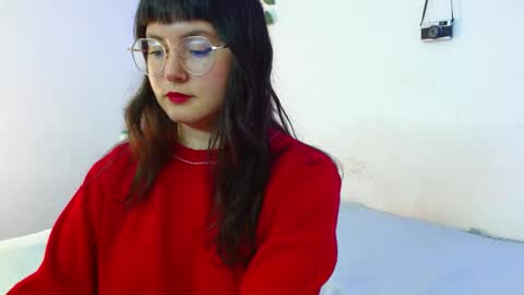 Snapshot of mily_baker chatting on 02.19.25 mily_baker online show from 02.19.25