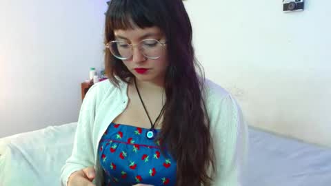 Snapshot of mily_baker chatting on 02.24.25 mily_baker online show from 02.24.25