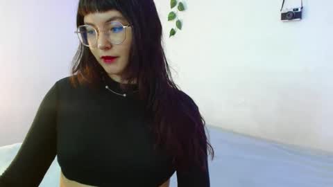Snapshot of mily_baker chatting on 02.28.25 mily_baker online show from 02.28.25