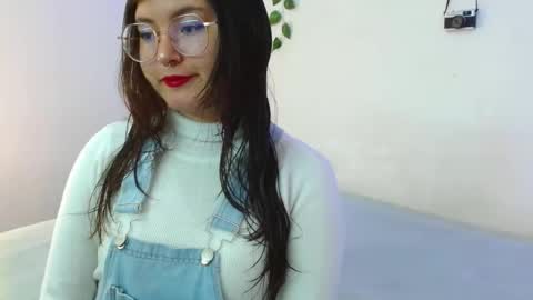 Snapshot of mily_baker chatting on 03.12.25 mily_baker online show from 03.12.25