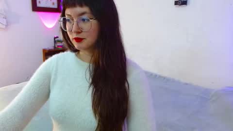 Snapshot of mily_baker chatting on 10.24.25 mily_baker online show from 10.24.25