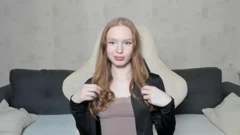 Milena and Jasper online show from 12.15.25