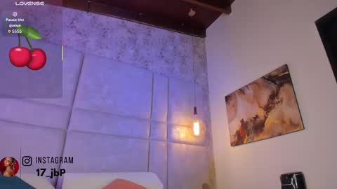 Snapshot of milyy_vermont chatting on 11.14.25 Milyy online show from 11.14.25