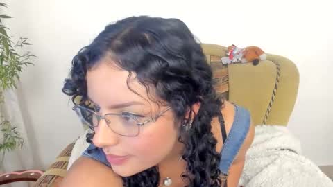 Snapshot of mimi_sa chatting on 10.20.25 Mimii  online show from 10.20.25