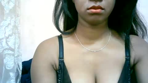 Snapshot of mimie32 chatting on 06.27.26 mimie32 online show from 06.27.26