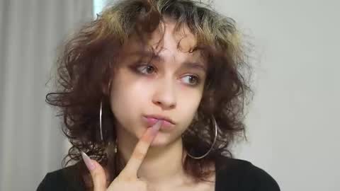  IRIS  online show from 10.18.25