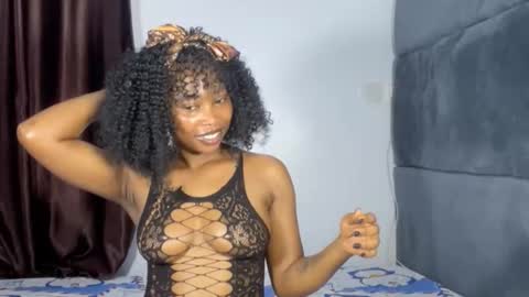 Snapshot of mimiluv6 chatting on 11.07.25 mimi online show from 11.07.25