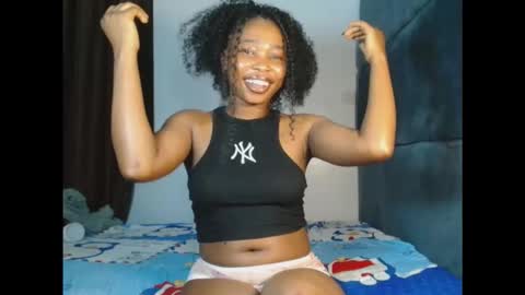 Snapshot of mimiluv6 chatting on 11.26.25 mimi online show from 11.26.25