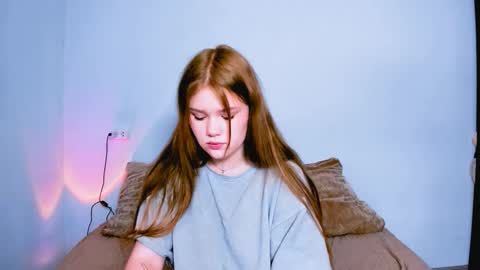 Snapshot of mina27372 chatting on 01.17.26 hi Im Mina online show from 01.17.26