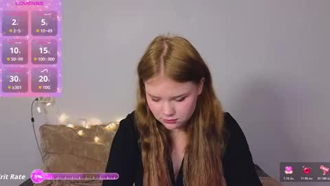 Snapshot of mina27372 chatting on 02.01.26 hi Im Mina online show from 02.01.26