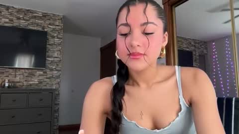 Mina online show from 03.19.26