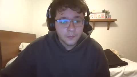 Snapshot of minaishot chatting on 12.18.25 BigMina online show from 12.18.25