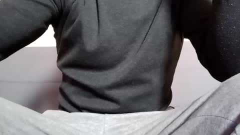 Snapshot of minaquerida chatting on 02.01.25 Ll online show from 02.01.25