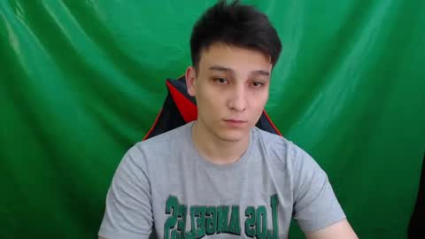 Snapshot of minato_kono chatting on 10.16.25 minato_kono online show from 10.16.25