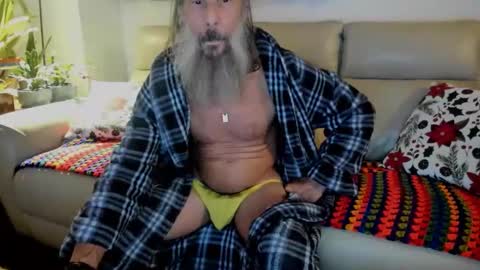 Snapshot of mindphuk chatting on 11.26.25 mindphuk online show from 11.26.25