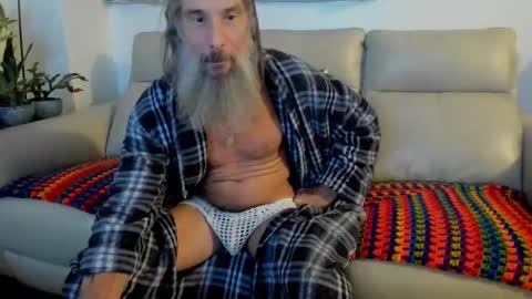 Snapshot of mindphuk chatting on 11.28.25 mindphuk online show from 11.28.25