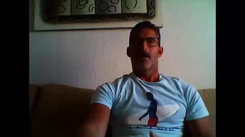 Snapshot of mindthestep chatting on 02.14.25 MIND online show from 02.14.25