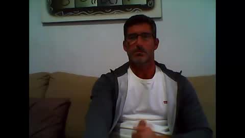 Snapshot of mindthestep chatting on 03.05.25 MIND online show from 03.05.25