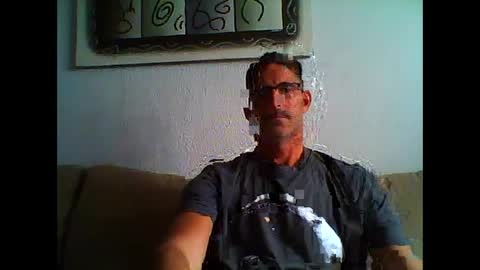 Snapshot of mindthestep chatting on 03.08.25 MIND online show from 03.08.25