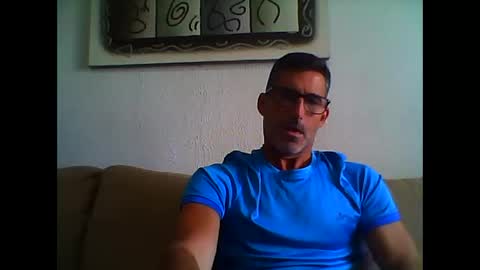 Snapshot of mindthestep chatting on 10.18.25 MIND online show from 10.18.25