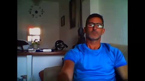 Snapshot of mindthestep chatting on 10.19.25 MIND online show from 10.19.25